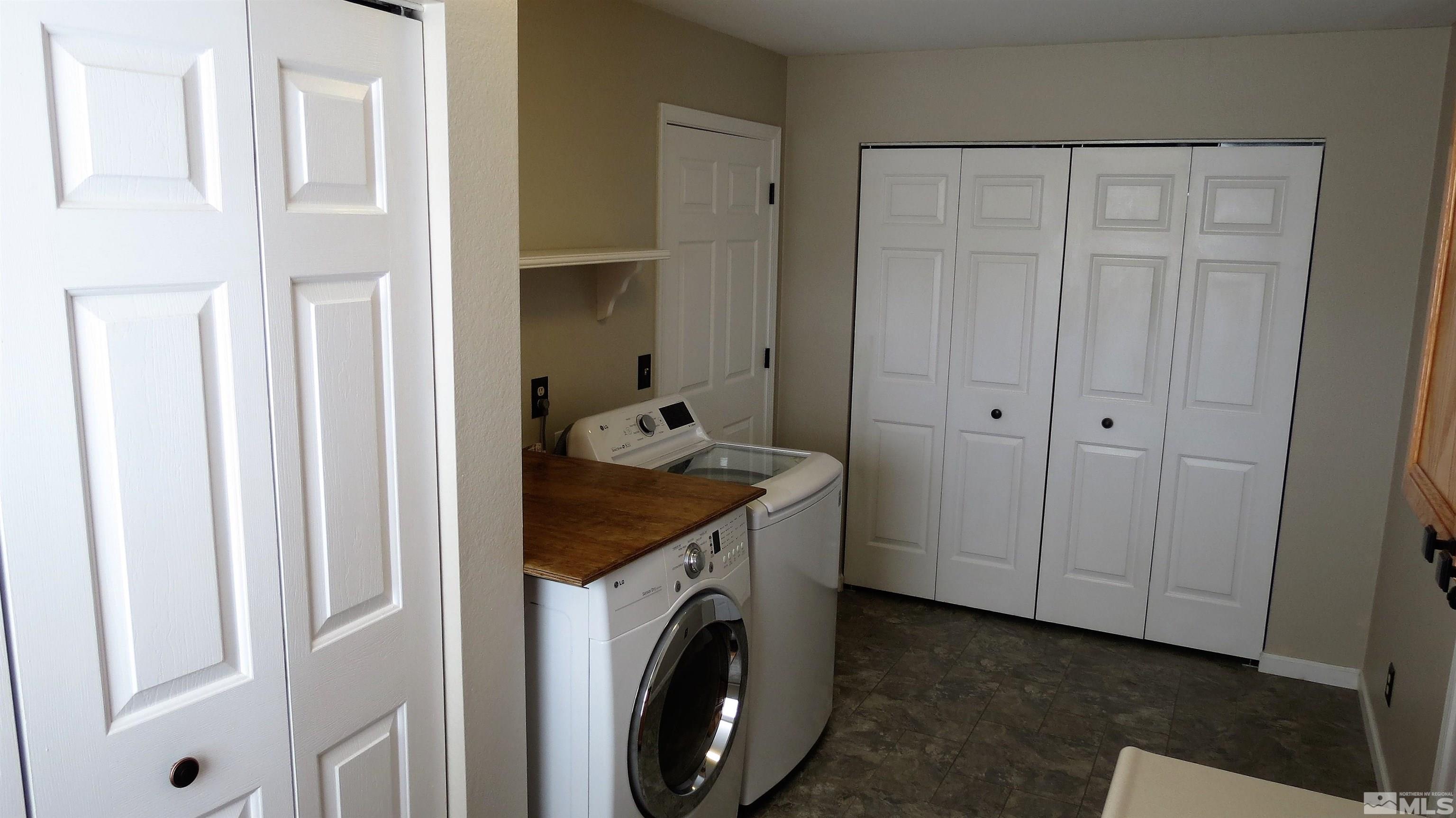 1075 Ron Way Reno, NV 89521 - Photo 28 of 35 Photo 28