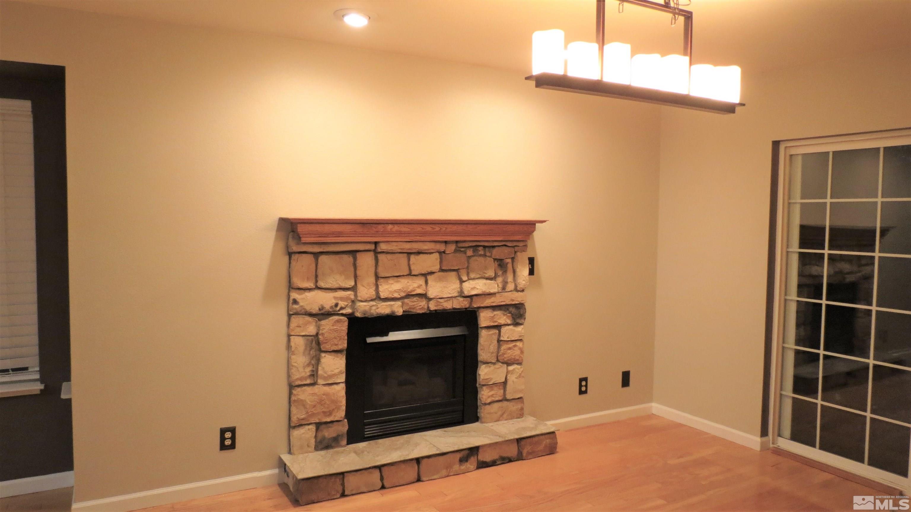 1075 Ron Way Reno, NV 89521 - Photo 10 of 35 Photo 10