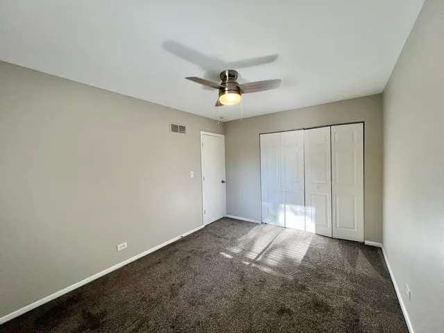 $2,950 | 248 Waverly Drive, Elgin, IL 60120