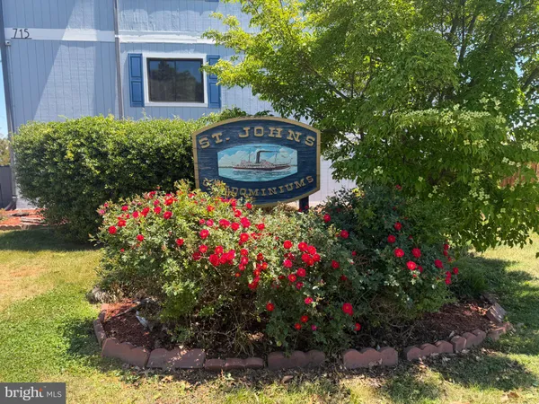 $2,300 | 715 Washington Avenue, Colonial Beach, VA 22443