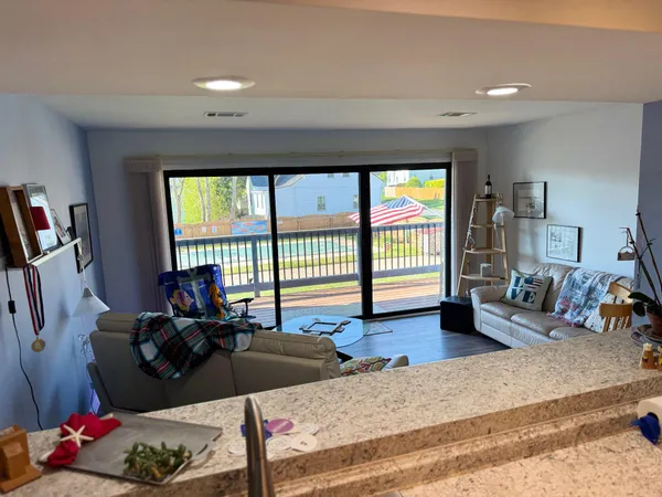 $2,300 | 715 Washington Avenue, Colonial Beach, VA 22443