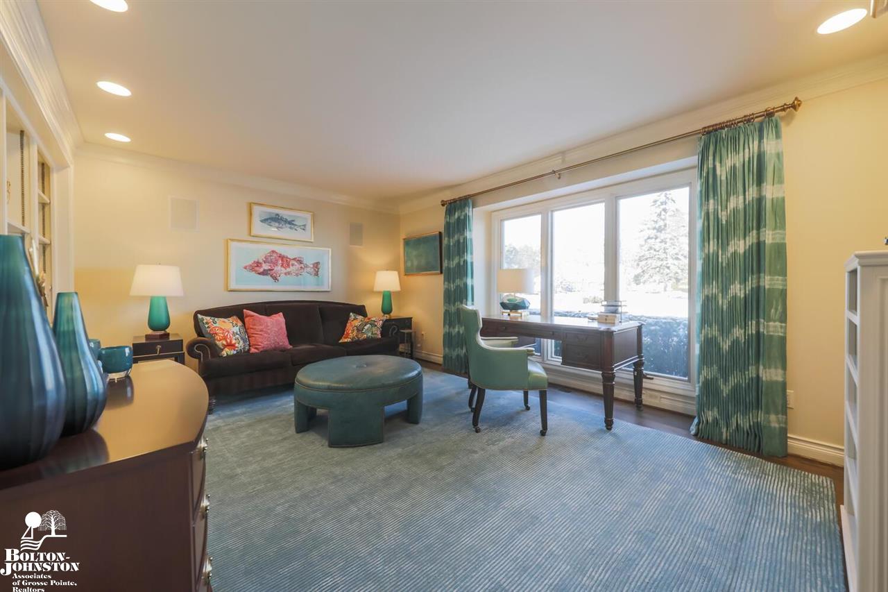 9 Stratton Place Grosse Pointe Shores, MI 48236 - Photo 12 of 68