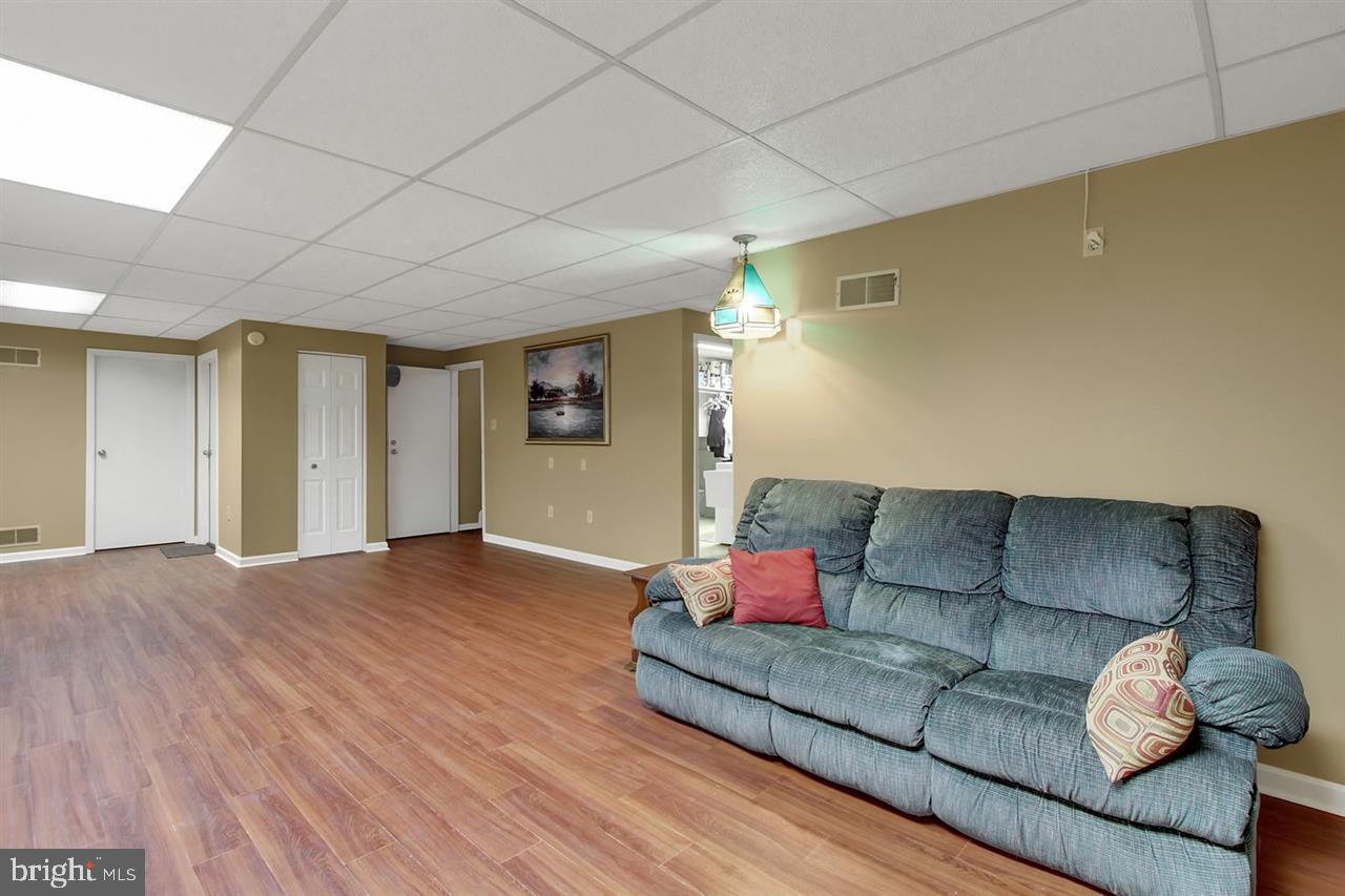 4261 Davidsburg Road Dover, PA 17315 - Photo 17 of 27 Gallery Image 17