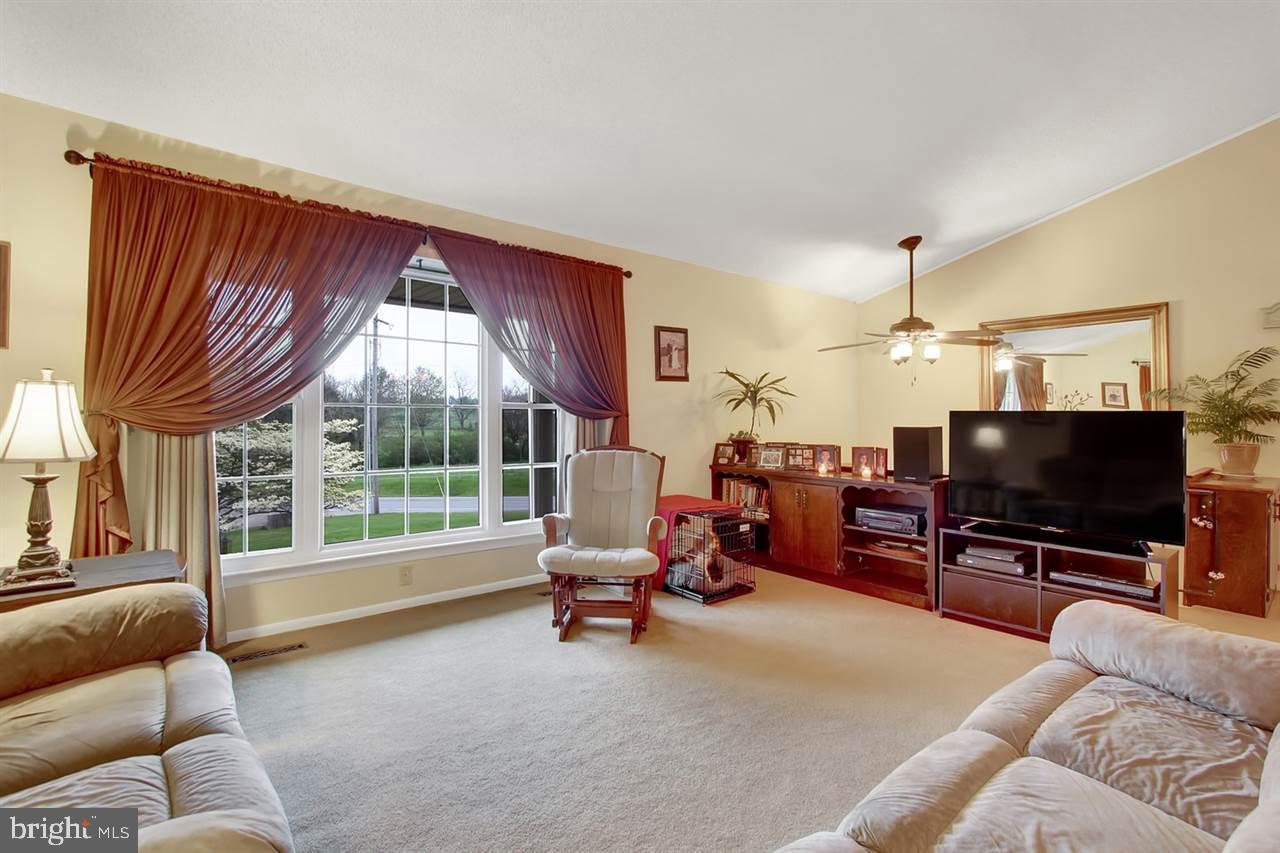 4261 Davidsburg Road Dover, PA 17315 - Photo 4 of 27 Gallery Image 4