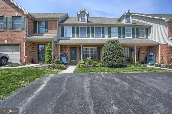 $274,900 | 4068 Darius Drive, Enola, PA 17025
