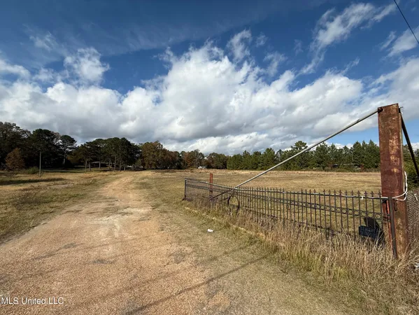 $750,000 | 55 Interstate 55, Byram, MS 39272