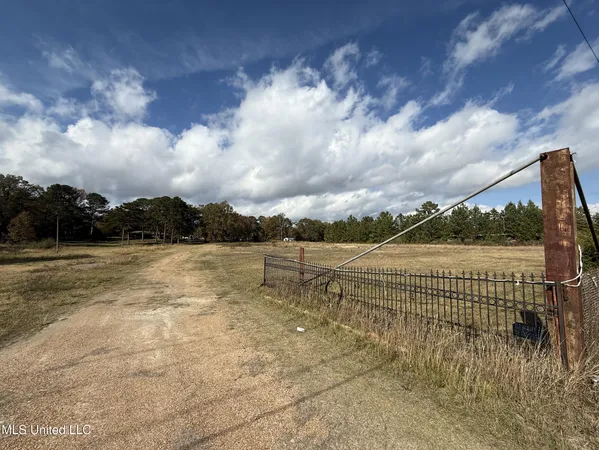 $750,000 | 55 Interstate 55, Byram, MS 39272