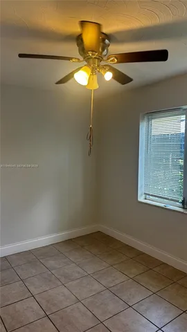 $1,400 | 732 Moffett Street, Unit 3, Hallandale Beach, FL 33009