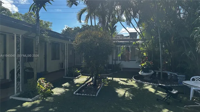 $1,400 | 732 Moffett Street, Unit 3, Hallandale Beach, FL 33009