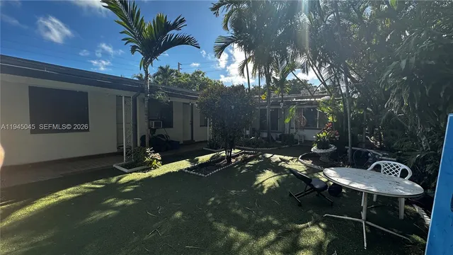 $1,400 | 732 Moffett Street, Unit 3, Hallandale Beach, FL 33009