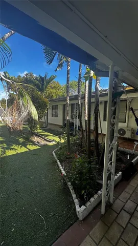 $1,400 | 732 Moffett Street, Unit 3, Hallandale Beach, FL 33009