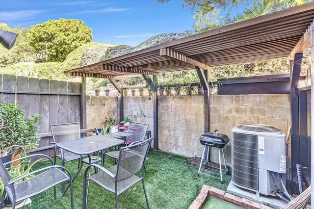 $669,000 | 9908 Caminito Bolsa, San Diego, CA 92129