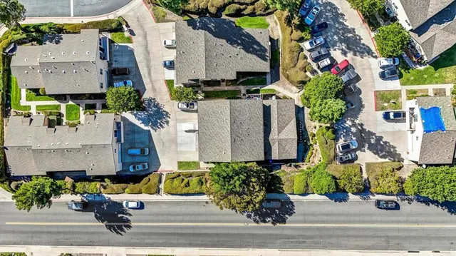 $669,000 | 9908 Caminito Bolsa, San Diego, CA 92129