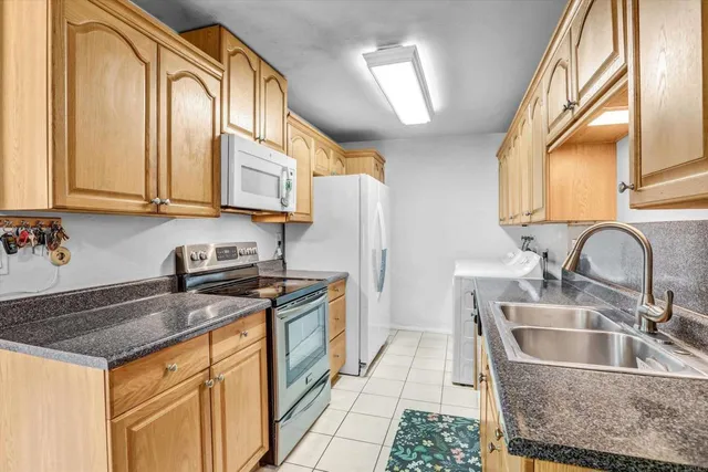 $669,000 | 9908 Caminito Bolsa, San Diego, CA 92129