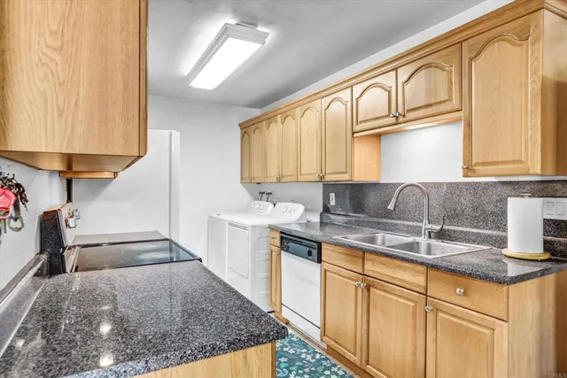 $669,000 | 9908 Caminito Bolsa, San Diego, CA 92129