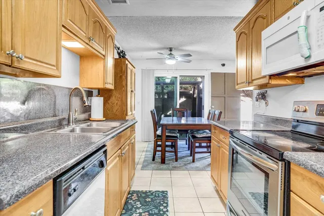 $669,000 | 9908 Caminito Bolsa, San Diego, CA 92129