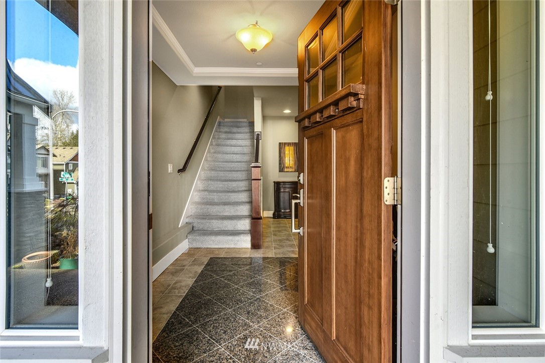 4807 Northeast 13th Place Renton, WA 98059 - Photo 2 of 26