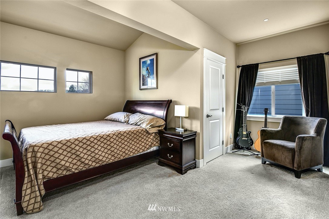 4807 Northeast 13th Place Renton, WA 98059 - Photo 19 of 26