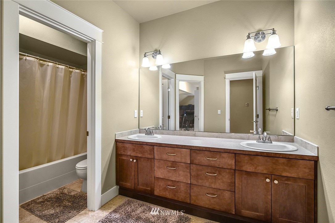 4807 Northeast 13th Place Renton, WA 98059 - Photo 20 of 26
