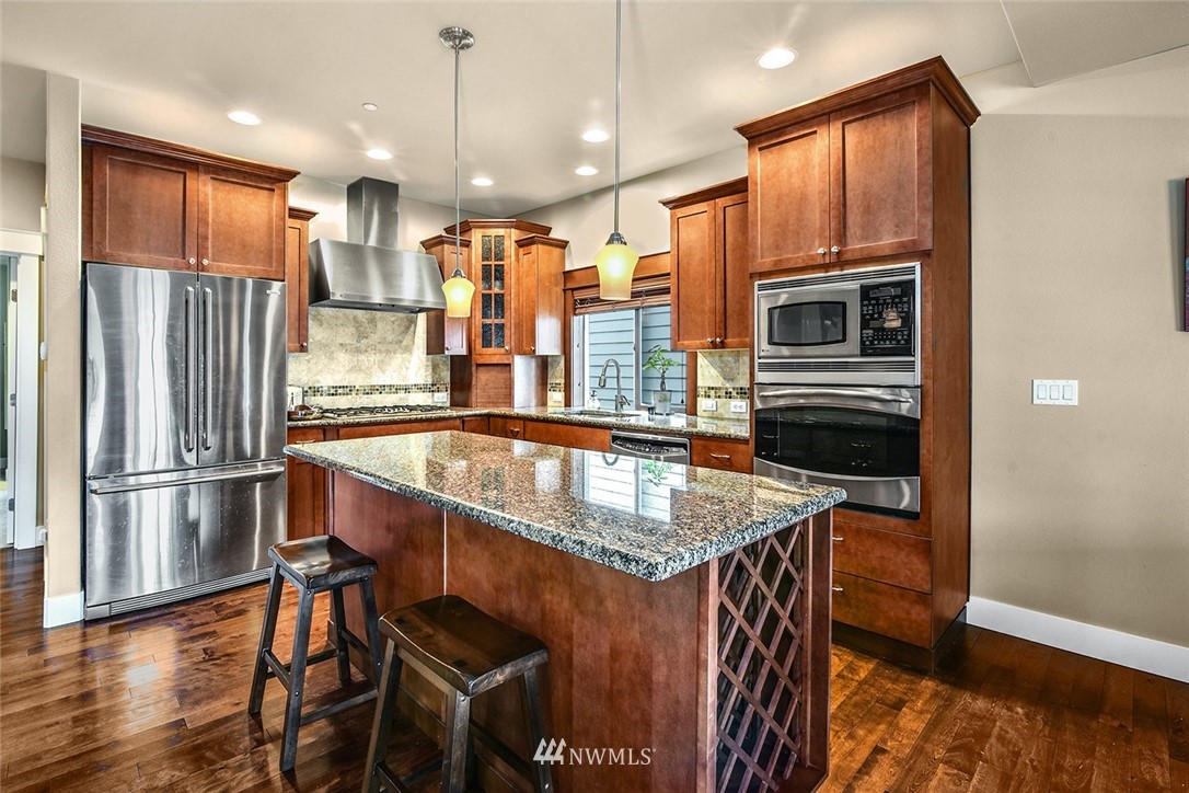 4807 Northeast 13th Place Renton, WA 98059 - Photo 6 of 26