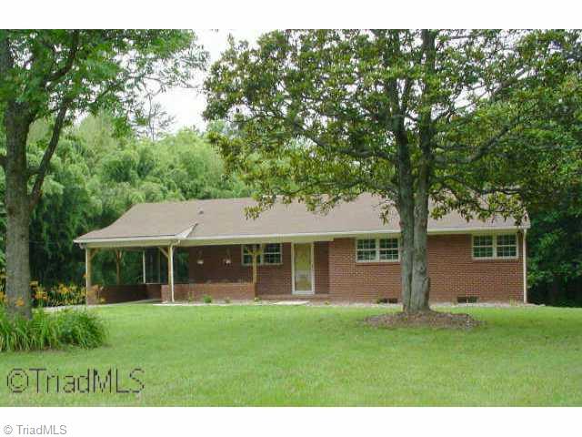 233 Berrier Road Lexington, NC 27295 - Photo 1 of 9 Exterior Front. MAIN VIEW