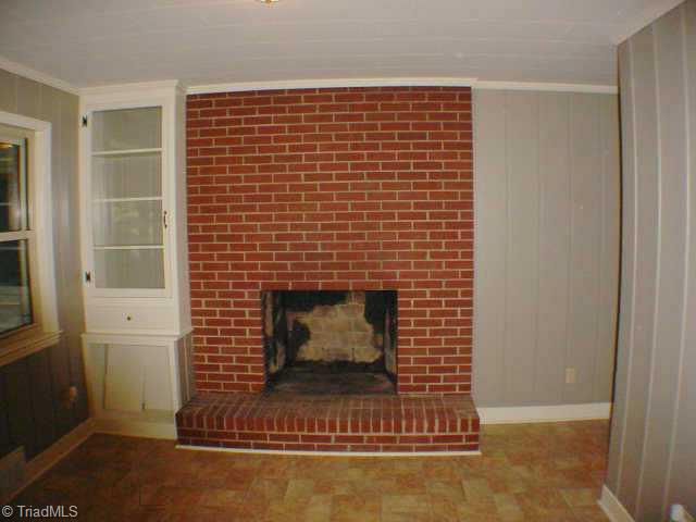 233 Berrier Road Lexington, NC 27295 - Photo 6 of 9 Other. LIVING ROOM