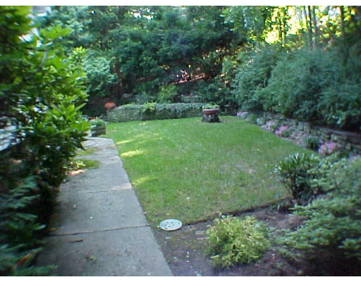 11 Eagle Road Worcester, MA 01609 - Photo 3 of 20 Gallery Image 3