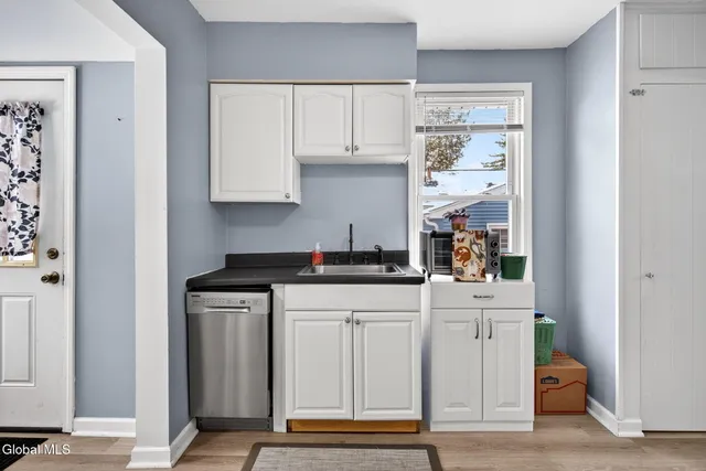 $229,000 | 3516 Consaul Road, Niskayuna, NY 12304