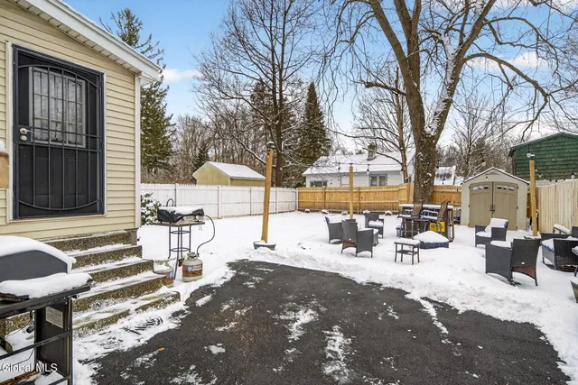 $229,000 | 3516 Consaul Road, Niskayuna, NY 12304
