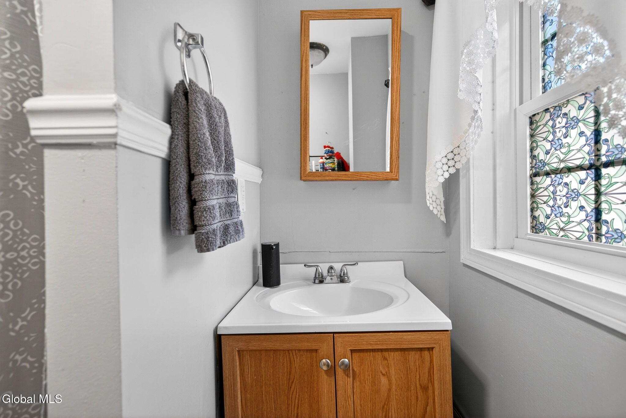 3516 Consaul Road Niskayuna, NY 12304 - Photo 8 of 25 Interior 07