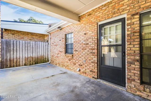 $128,000 | 215 East Branche Street, Rayne, LA 70578