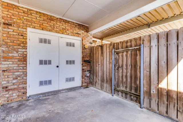 $128,000 | 215 East Branche Street, Rayne, LA 70578