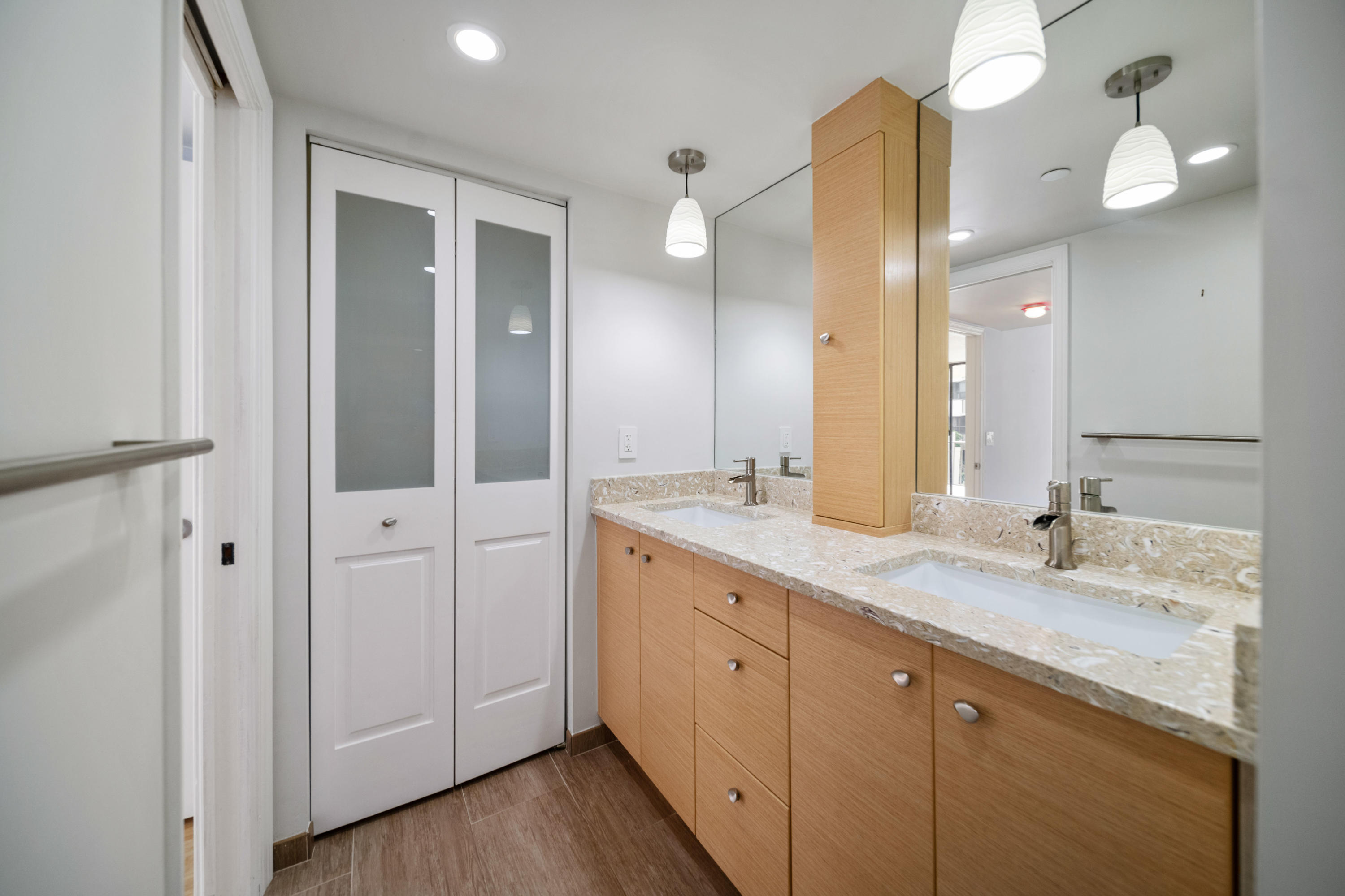 899 Jeffery Street, Unit 205 Boca Raton, FL 33487 - Photo 19 of 35 FXX_7673