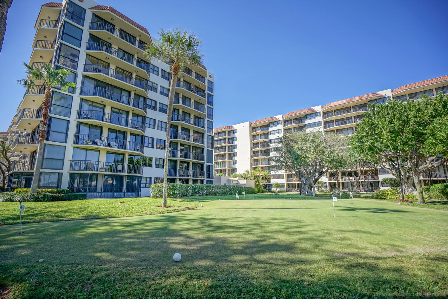 899 Jeffery Street, Unit 205 Boca Raton, FL 33487 - Photo 27 of 35 EMP-26