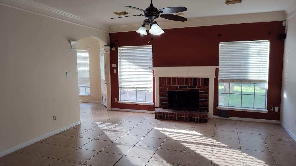 15003 Changing Oak Ridge Court Houston, TX 77082 - Photo 5 of 18