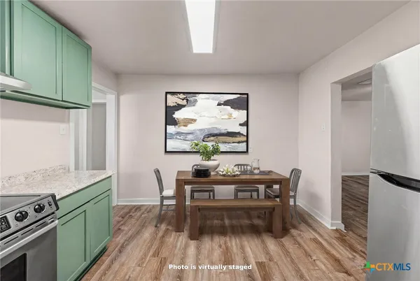 a view of kitchen with washer and dryer