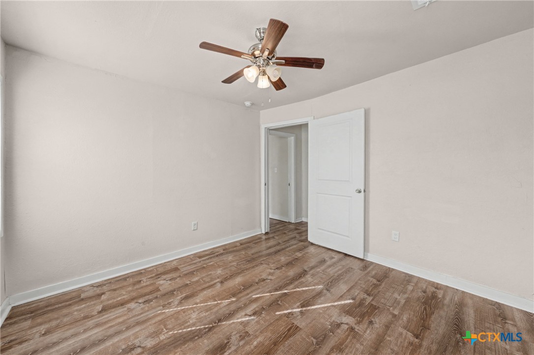 906 South 2nd Street Temple, TX 76504 - Photo 28 of 41 a view of an empty room