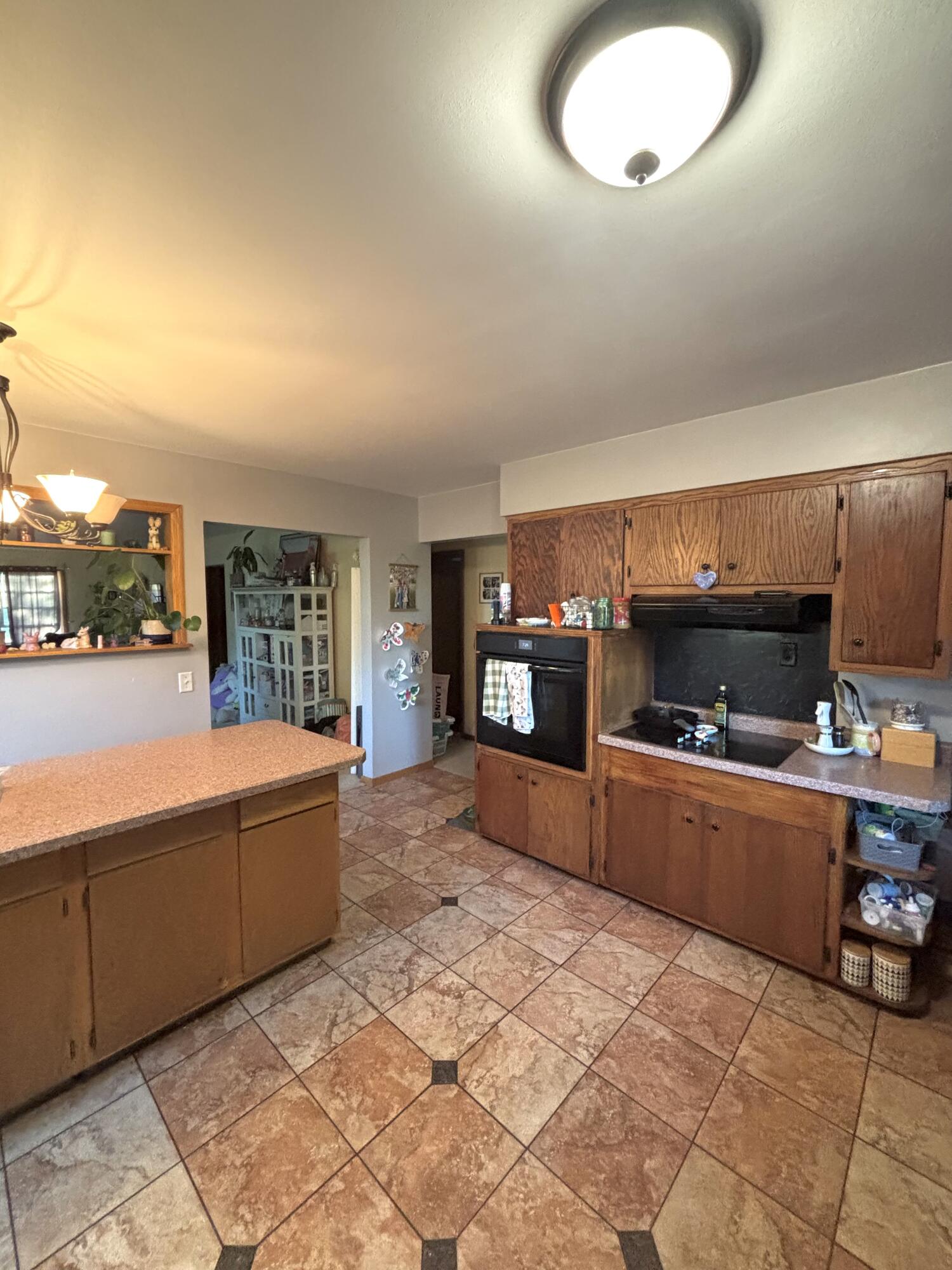 22436 Schroeder Road Dover, WI 53139 - Photo 5 of 24 05