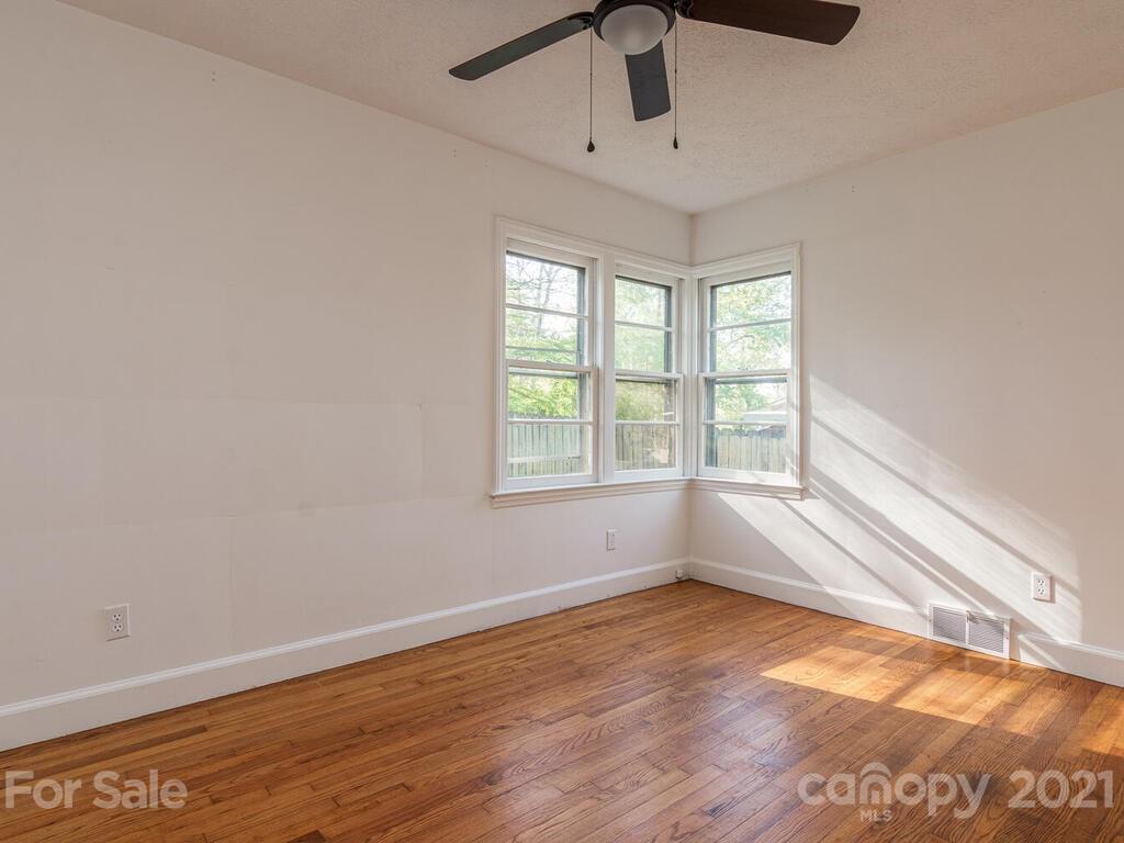 120 Arthur Road Asheville, NC 28806 - Photo 16 of 28 Gallery Image 16