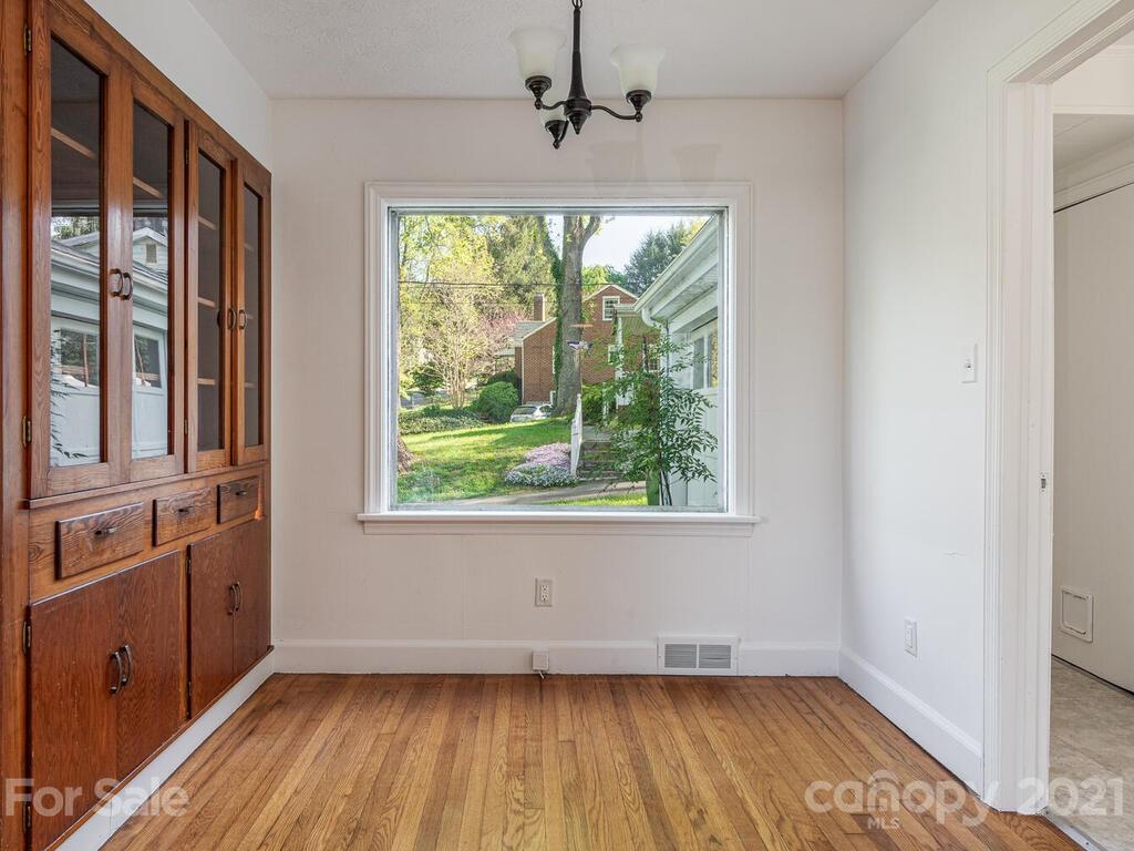 120 Arthur Road Asheville, NC 28806 - Photo 10 of 28 Gallery Image 10