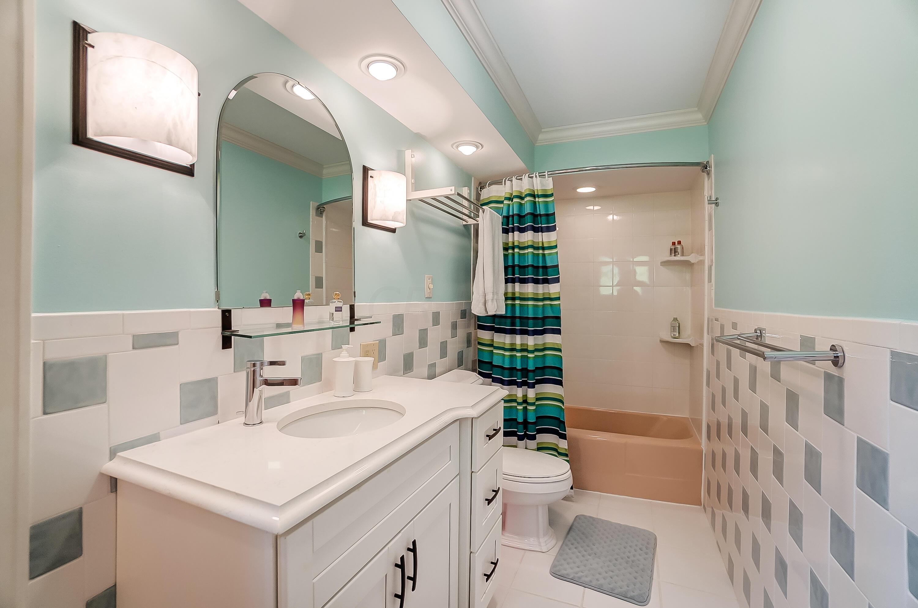 2723 Leeds Road Columbus, OH 43221 - Photo 32 of 50 50042894-059_hq