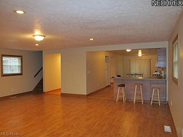 7233 Ward Road Cleveland, OH 44134 - Photo 4 of 17