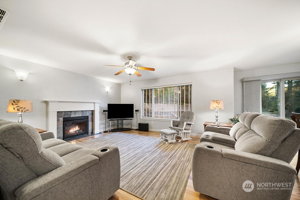 381 Southwest Ragle Court Port Orchard, WA 98367 - Photo 12 of 40 Gallery Image 12