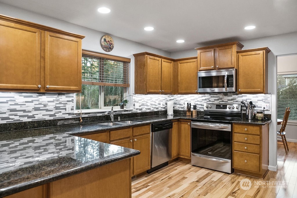 381 Southwest Ragle Court Port Orchard, WA 98367 - Photo 18 of 40 Gallery Image 18