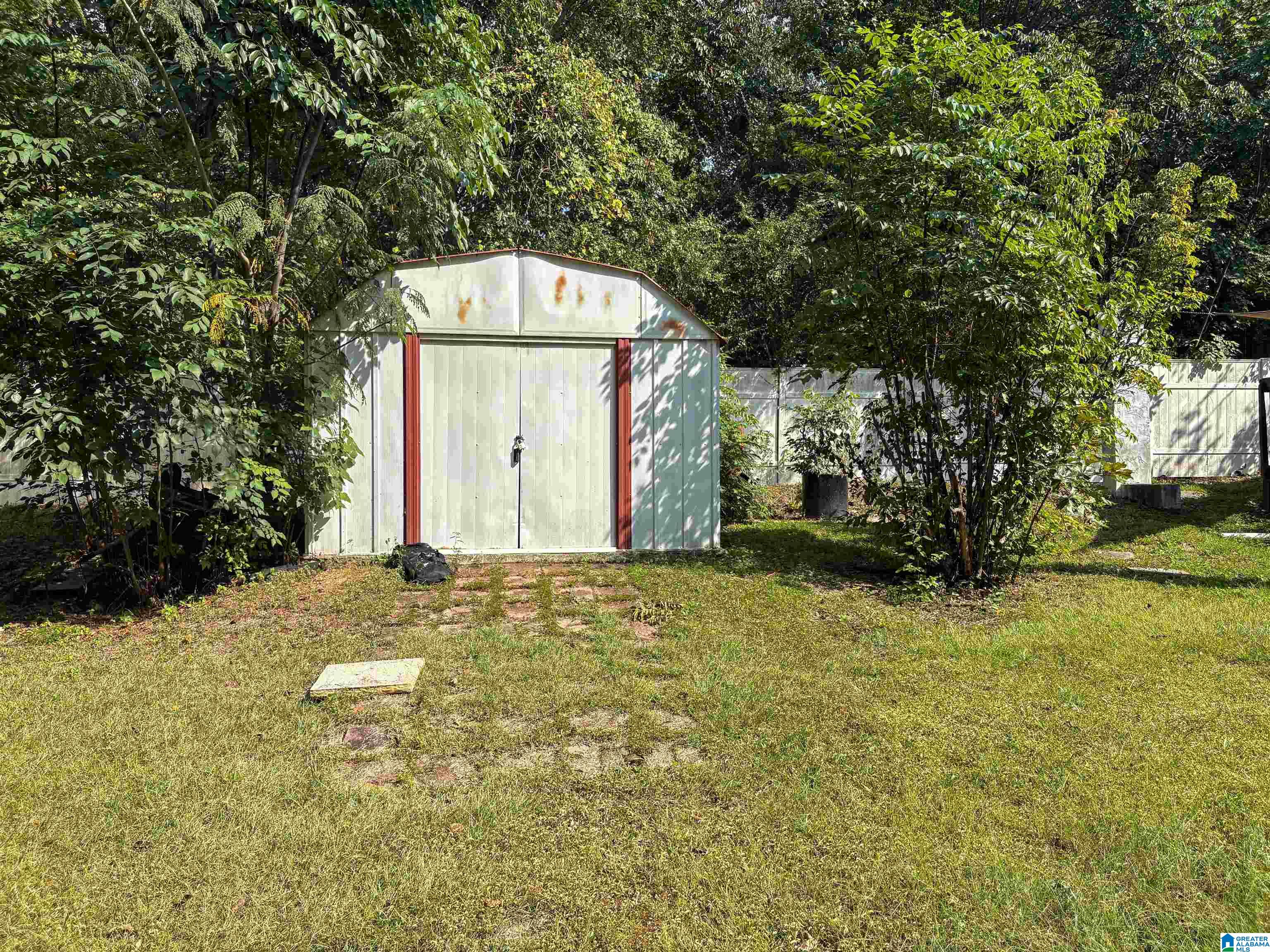 5584 Dug Hollow Road Pinson, AL 35126 - Photo 4 of 26