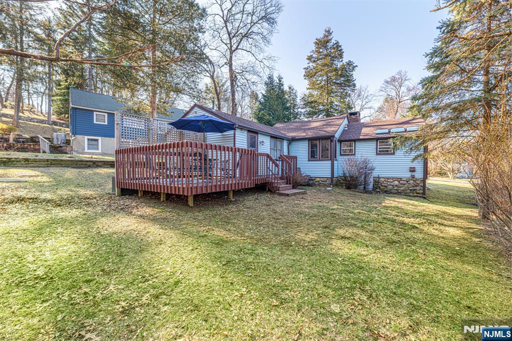 3 Hillspring Road Sparta, NJ 07871 - Photo 13 of 17