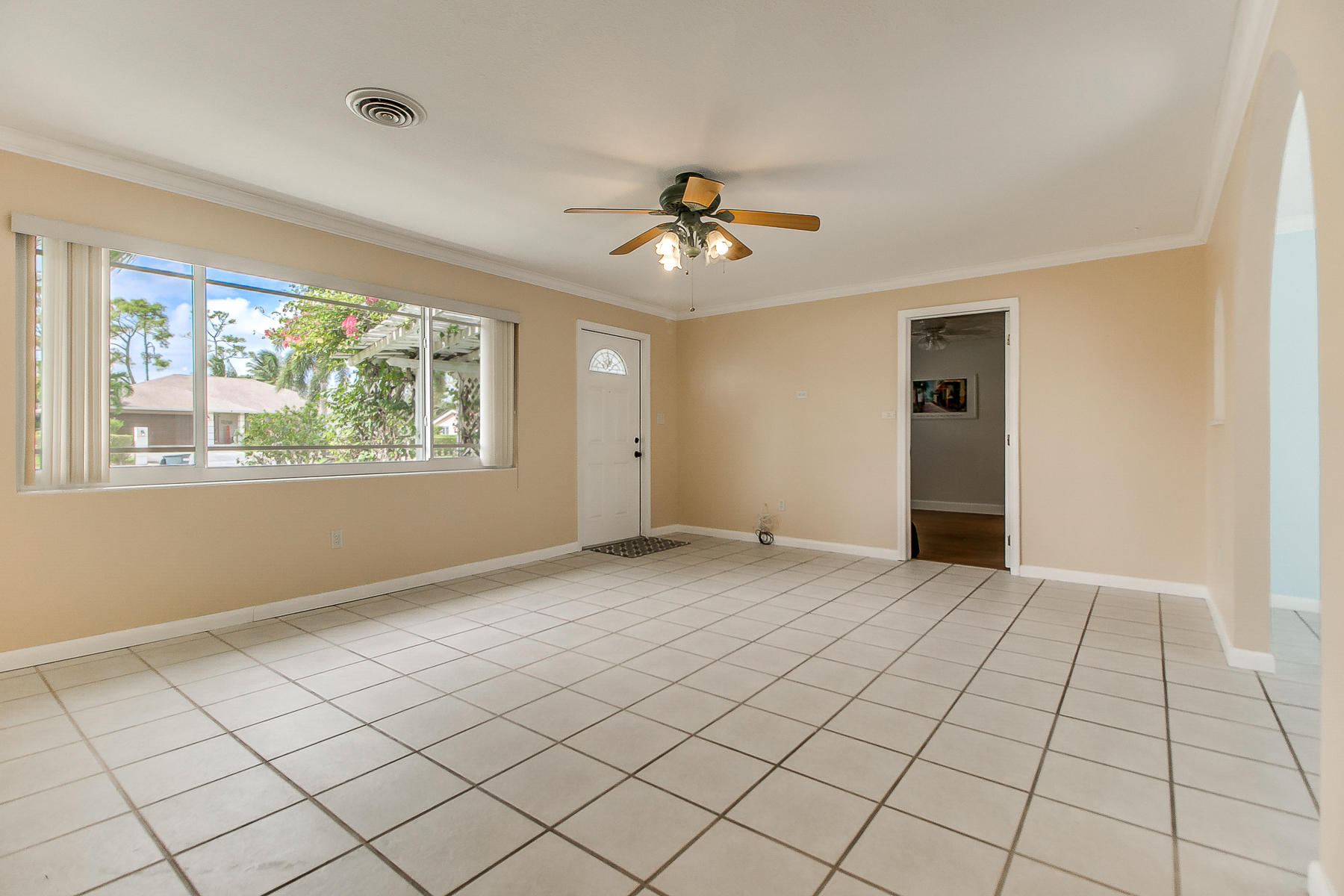 109 Ohio Road Lake Worth, FL 33467 - Photo 5 of 28 d