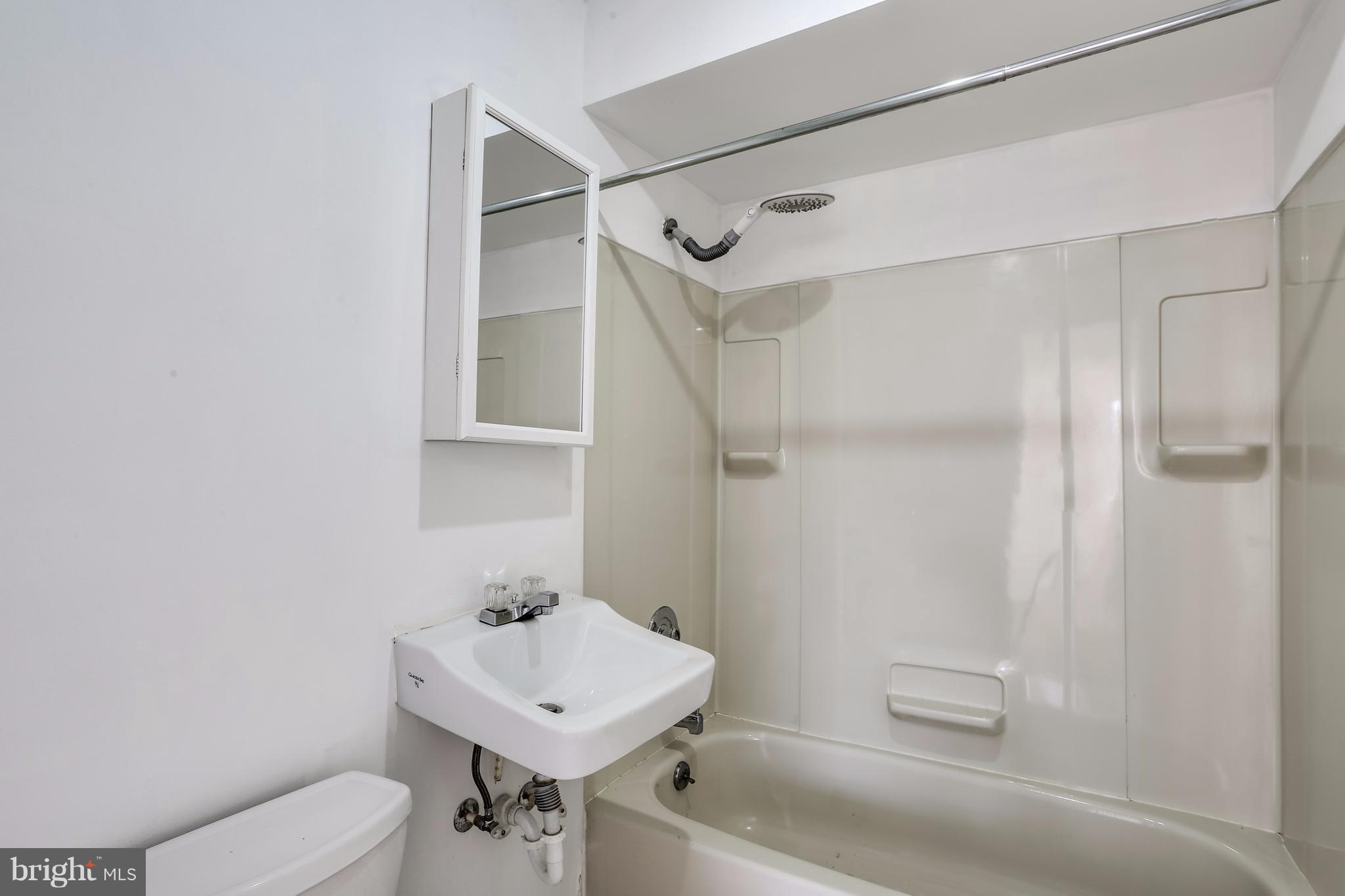 12 Venturi Road Middle River, MD 21220 - Photo 5 of 12 Bath