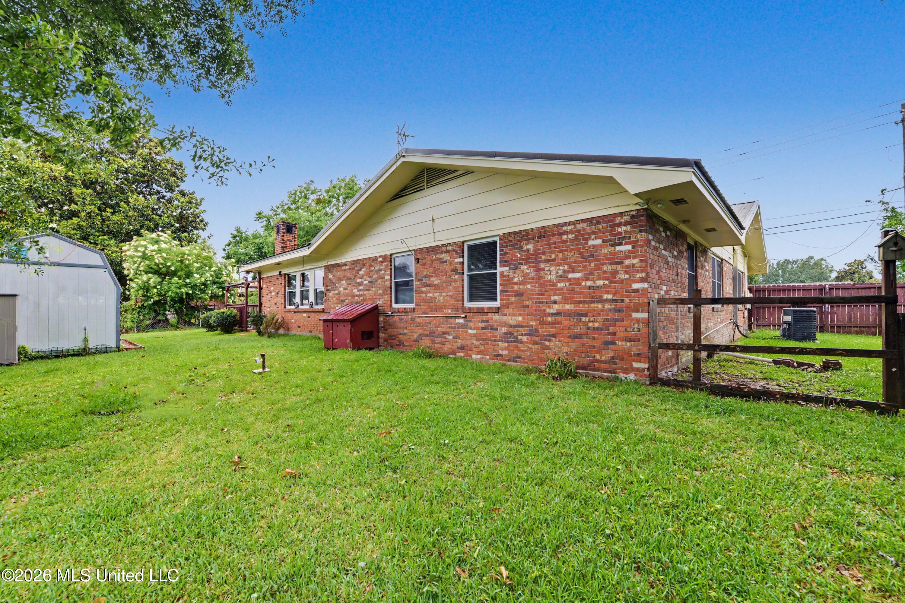 2215 Old Popp's Ferry Road Biloxi, MS 39532 - Photo 23 of 25 024 (3)