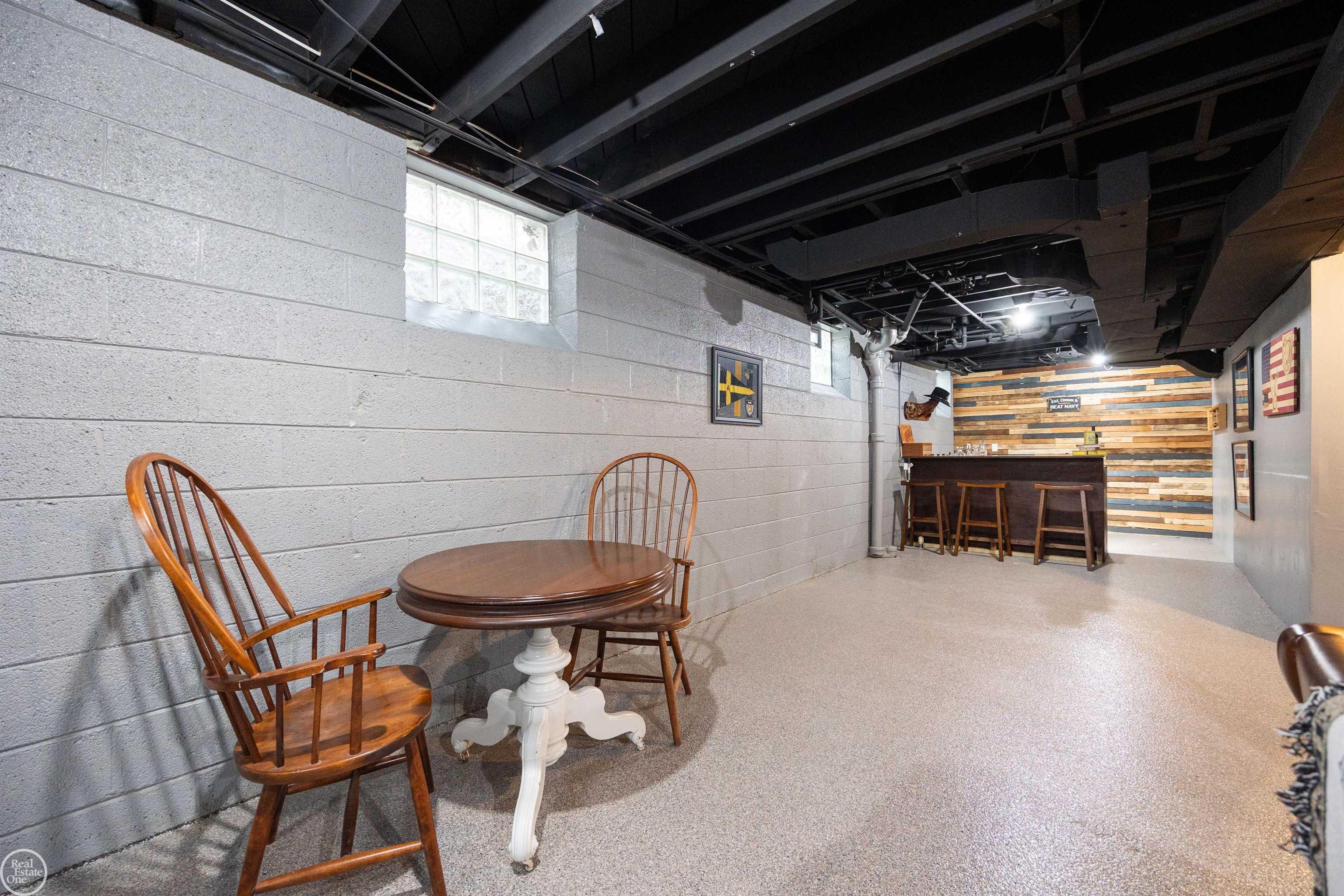 704 Pemberton Road Grosse Pointe, MI 48230 - Photo 54 of 75 50135490-1ab3aaca-7586-43ea-a6de-dc1429ae6055.JPG